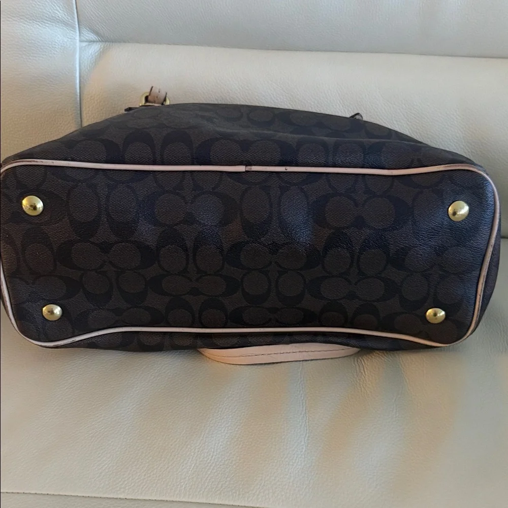 Coach Brown and Tan Shoulder Bag - Picture 5 of 9
